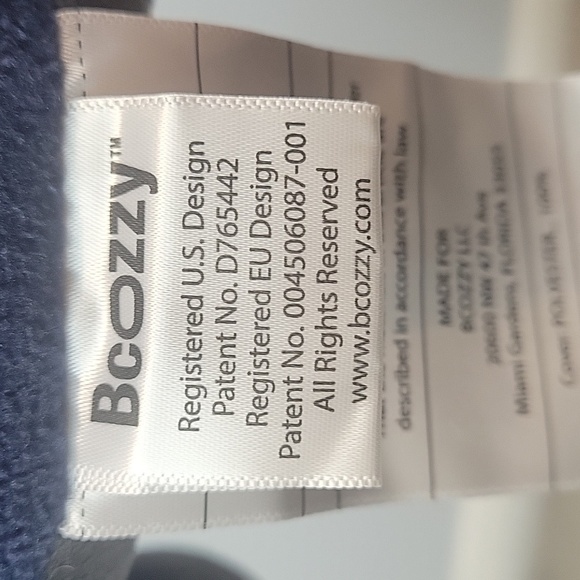 Travel Neck Pillow BCozzy Adjustable with storage bag. Blue Gray Adult Large - Picture 5 of 11